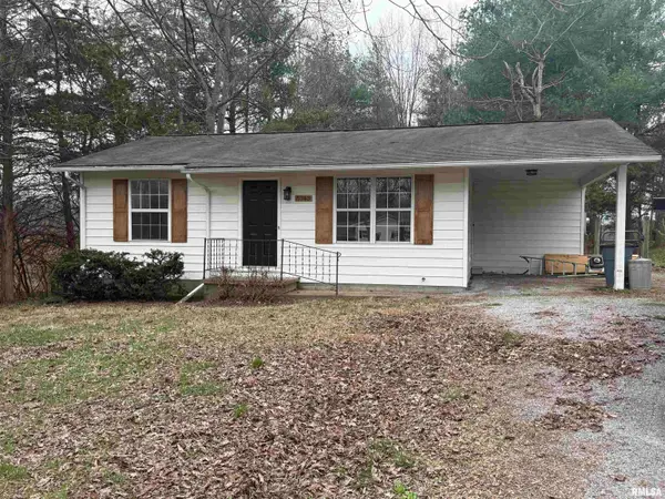 5743 E Grand Road, Carterville, IL 62918