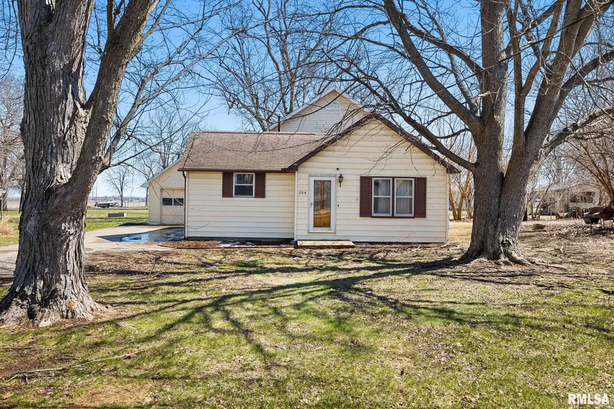 204 S Park Avenue, Manito, IL 61546 - #1