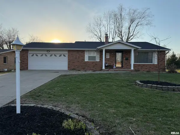 45 Lincoln Road, Canton, IL 61520