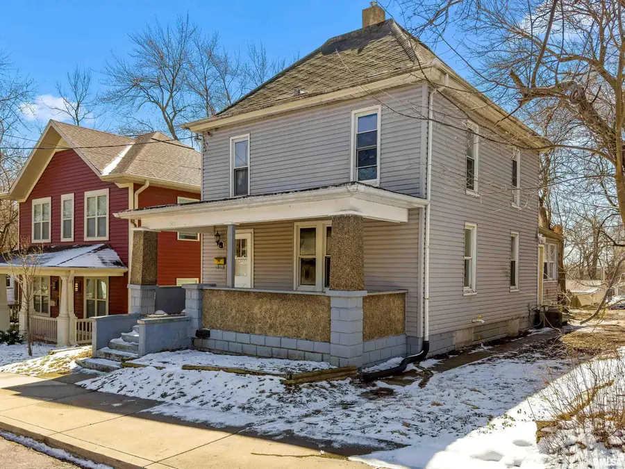 908 E Behrends Avenue, Peoria, IL 61603 - #2