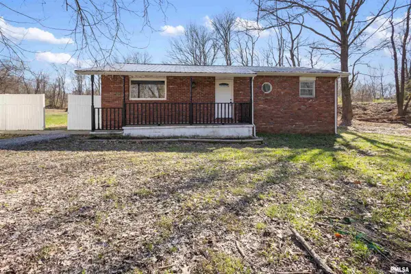 2295 Ledford Road, Harrisburg, IL 62946