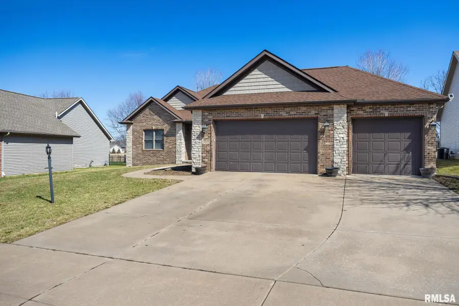 10732 N Trail View Drive, Dunlap, IL 61525 - #3