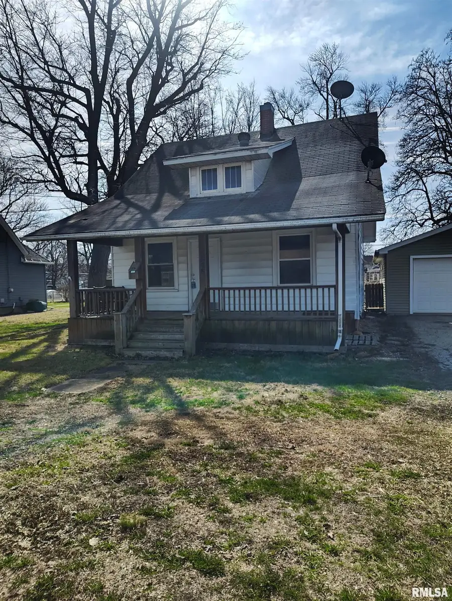 646 E Locust Street, Canton, IL 61520-1486 - #2