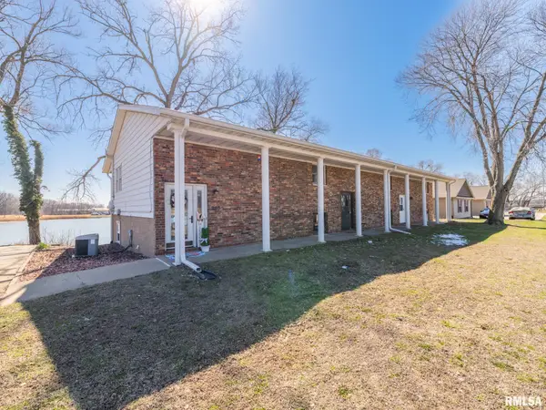 950 Edgewater Drive, North Pekin, IL 61554