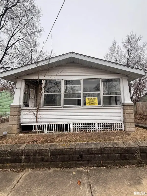 1828 W Latrobe Street, Peoria, IL 61605