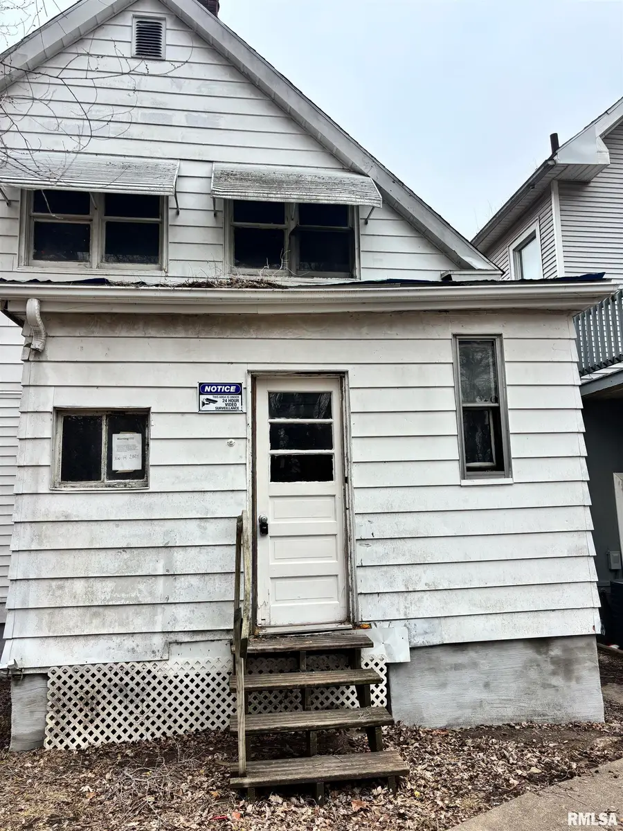 611 Haungs Avenue, Peoria, IL 61603 - #3