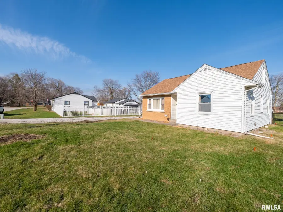 128 N Luellyn Place, Hanna City, IL 61536 - #3