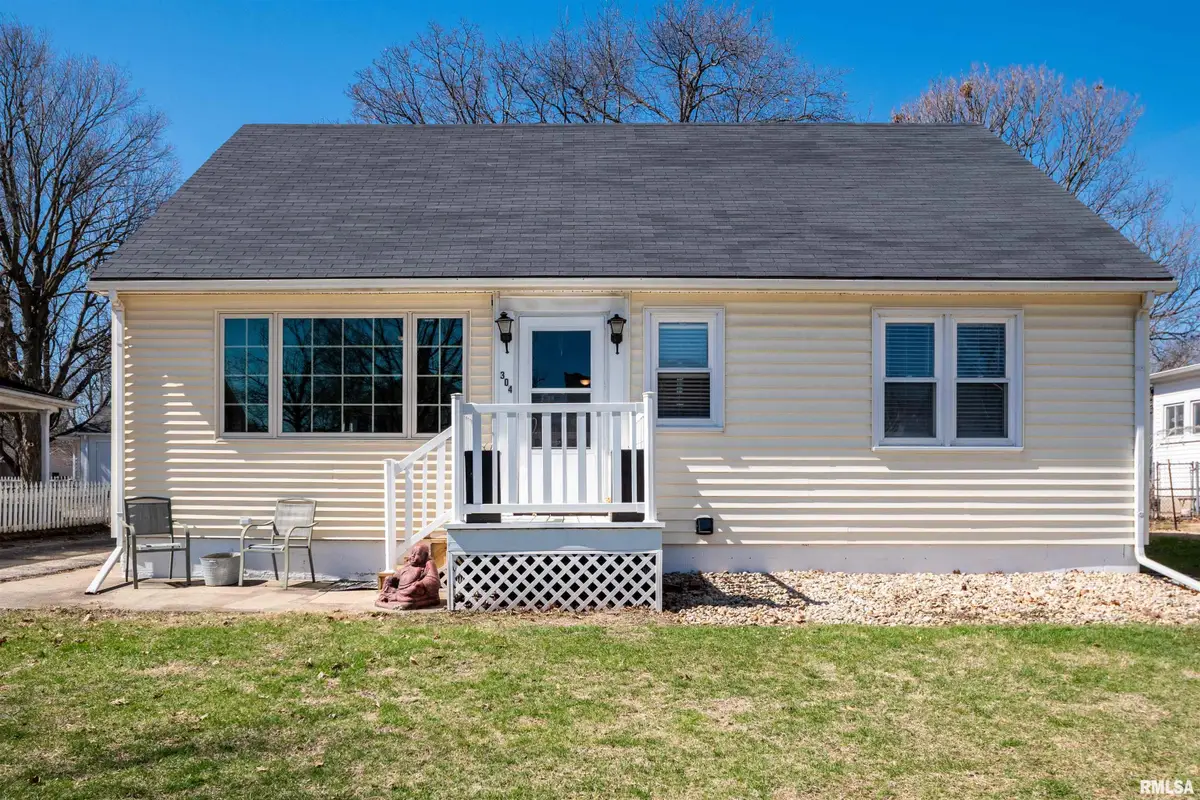 304 N Magnolia Street, Elmwood, IL 61529 - #1