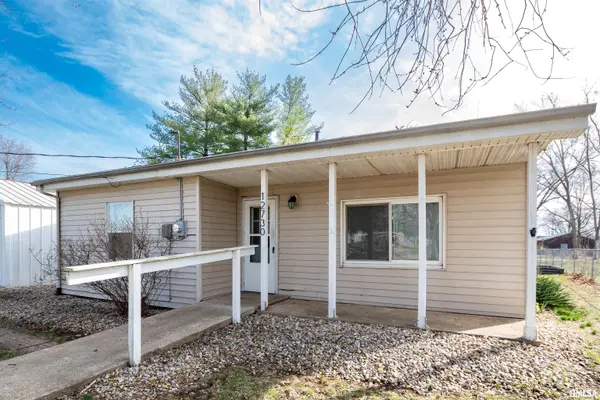 12730 Carter Road, Pekin, IL 61554