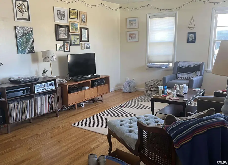 608 S Dixon Street, Carbondale, IL 62901 - #2