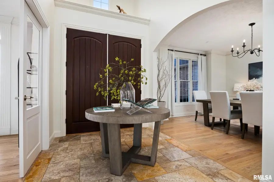 6531 N Greenwich Place, Peoria, IL 61615 - #3