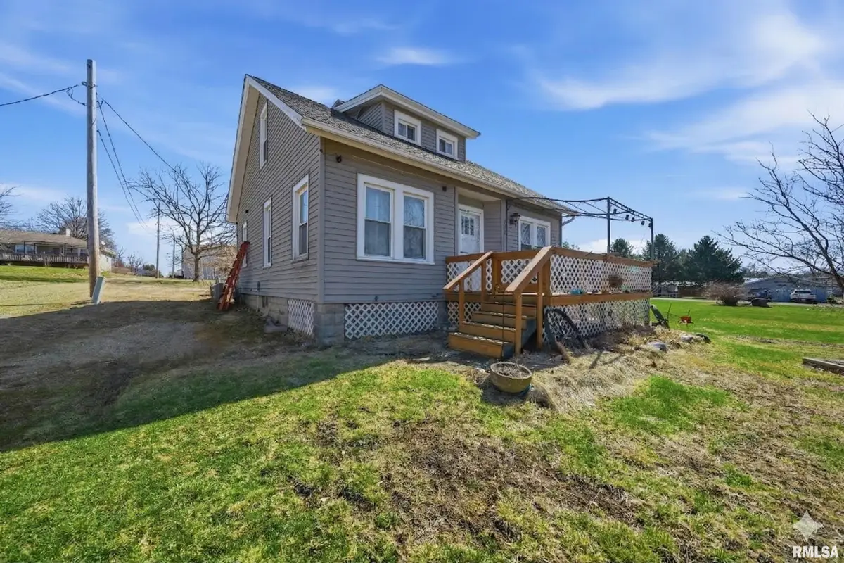 206 N Washington Street, Washburn, IL 61570 - #1