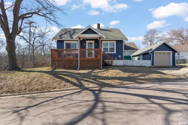 400 Pekin Avenue, East Peoria, IL 61611