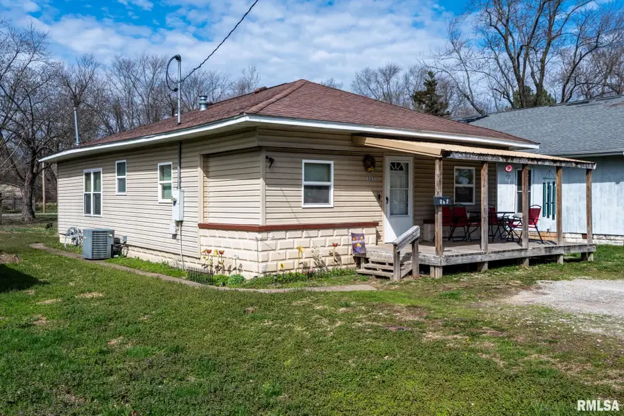 525 Halliday Avenue, Du Quoin, IL 62832 - #2