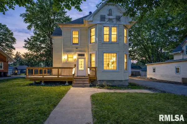 307 N Logan Street, Deer Creek, IL 61733