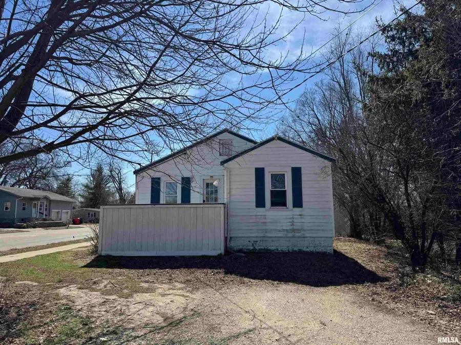 624 E Paris Avenue, Peoria, IL 61603 - #3