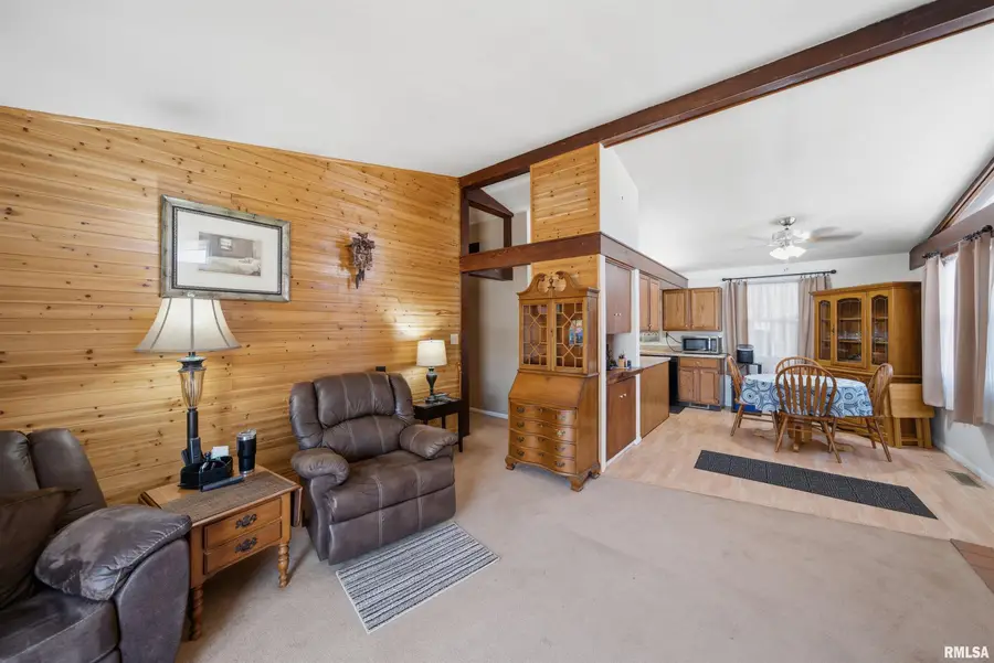 2214 Glendale Drive, Pekin, IL 61554 - #3