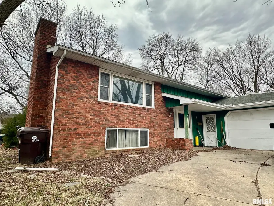 2721 N Elmcroft Drive, Peoria, IL 61604 - #2