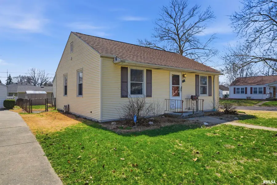 1118 E London Avenue, Peoria, IL 61603 - #2