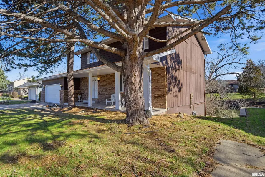 4609 W Lynnhurst Drive, Peoria, IL 61615 - #2