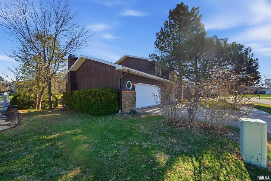 4609 W Lynnhurst Drive, Peoria, IL 61615 - #3