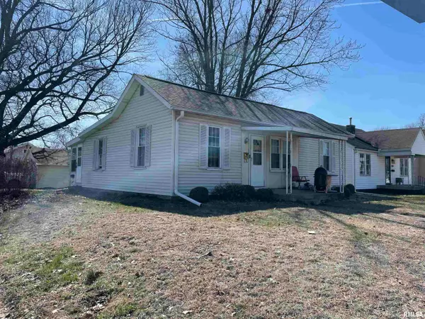 1320 Highland Avenue #2, Pekin, IL 61554