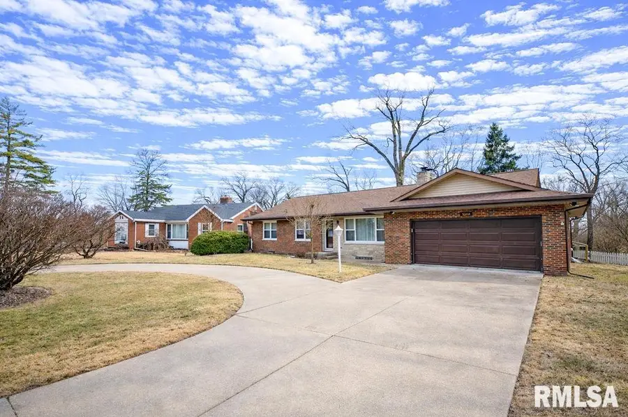 5209 N Prospect Road, Peoria Heights, IL 61616 - #2