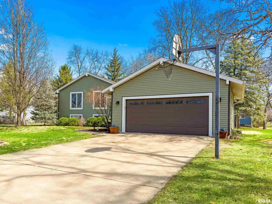 6602 N Chateau Place, Peoria, IL 61615 - #3