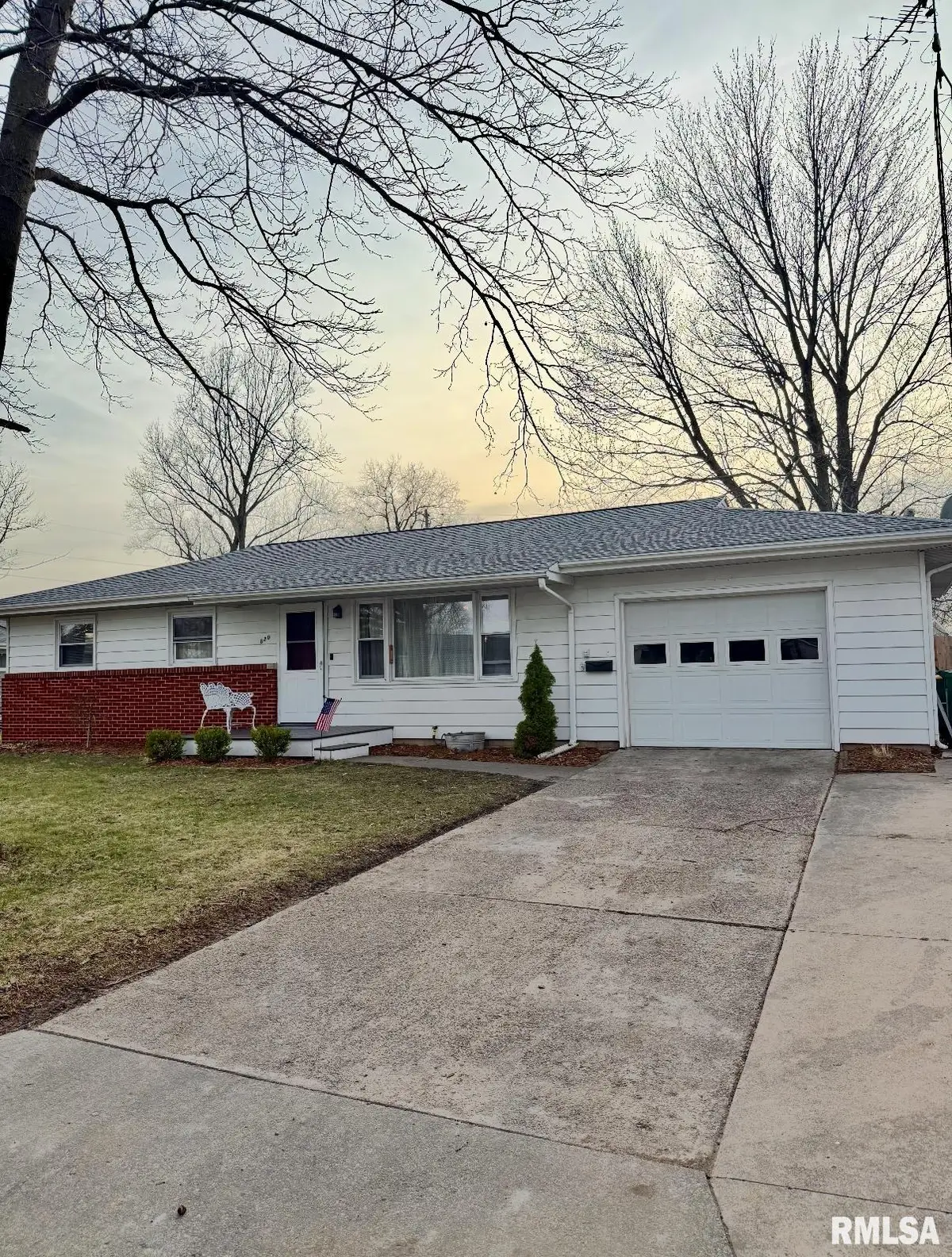 820 Jamie Lane, Macomb, IL 61455 - #1