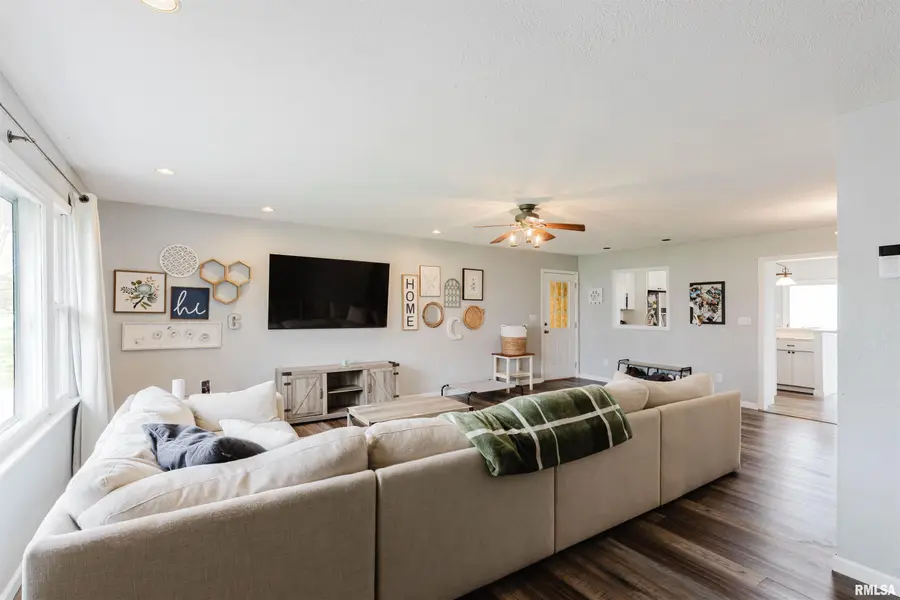 2901 Delora Lane, Herrin, IL 62948 - #2