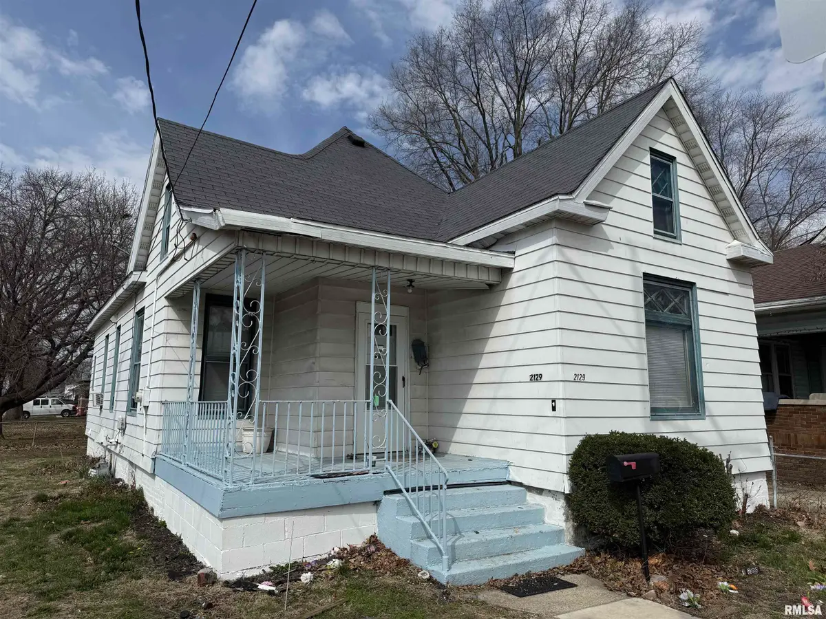 2129 N Wisconsin Avenue, Peoria, IL 61603 - #1