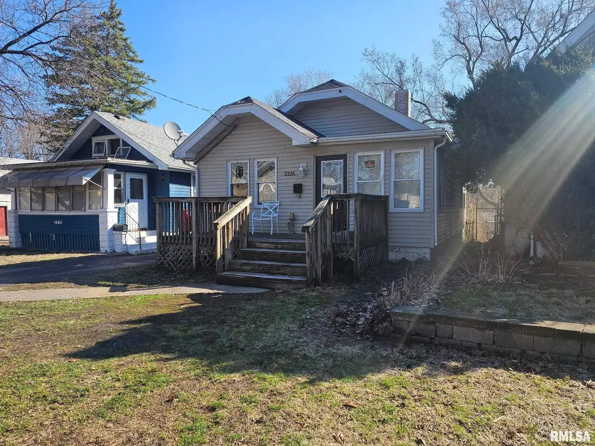 2226 N Ellis Avenue, Peoria, IL 61604 - #1