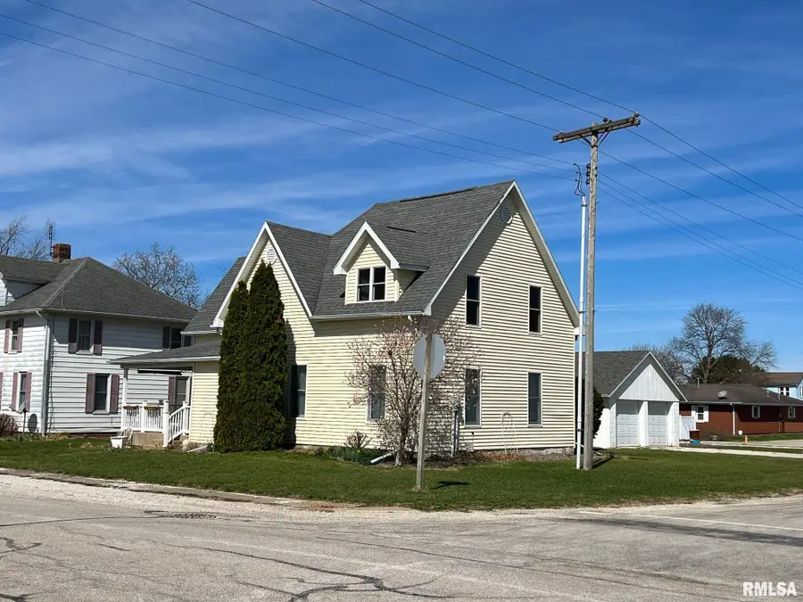 122 E Fisk Street, Goodfield, IL 61742 - #2