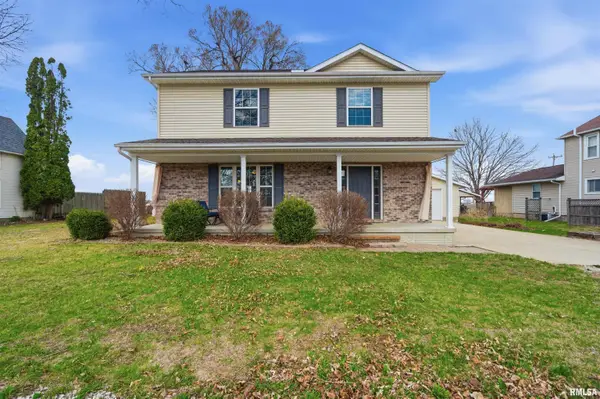 105 E Clinton Street, Toulon, IL 61483