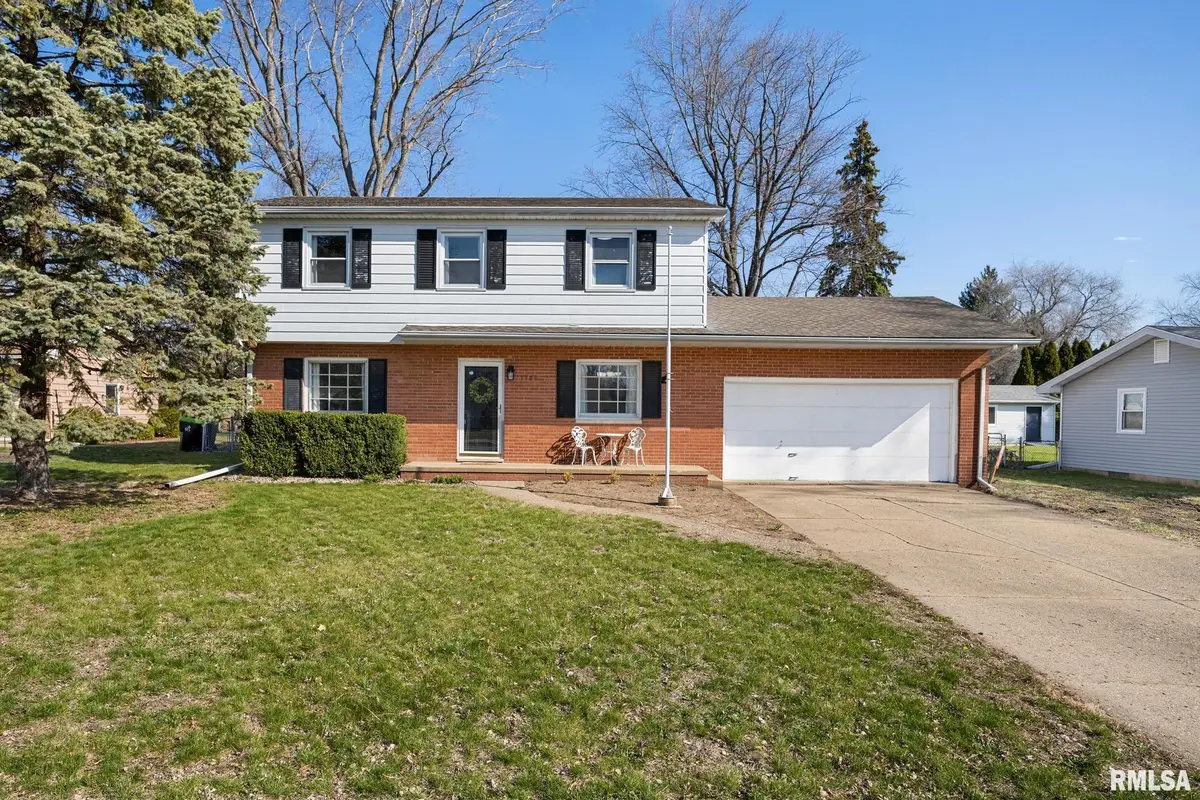 1109 E Brookhill Road, Peoria, IL 61615 - #1