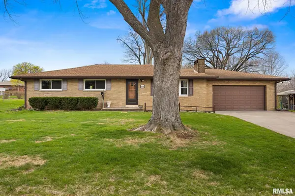 604 S Elm Street, Washington, IL 61571