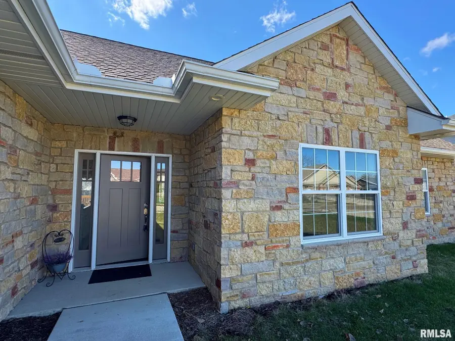 107 Samuel Court, Washington, IL 61571 - #3