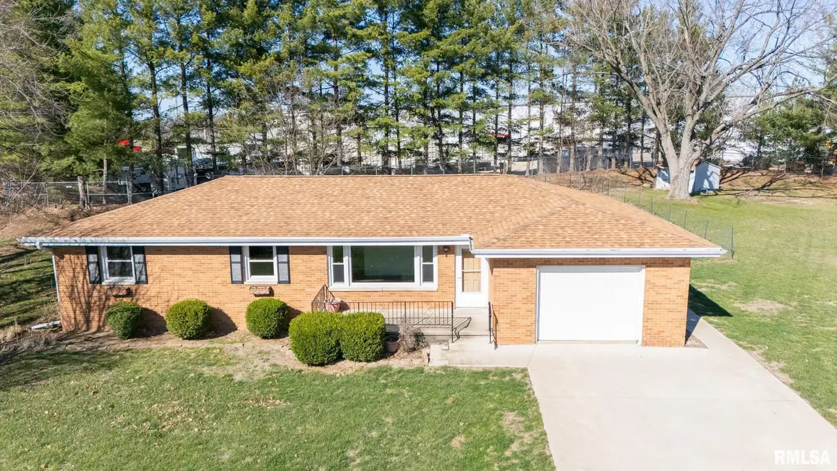 135 Glenview Avenue, East Peoria, IL 61611 - #1