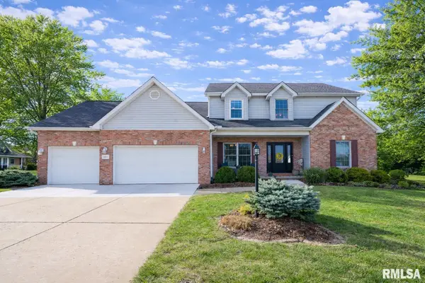 2104 W Broadland Drive, Dunlap, IL 61525