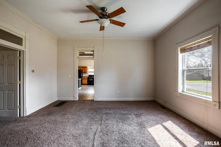 1003 N Monroe Street, Marion, IL 62959 - #3