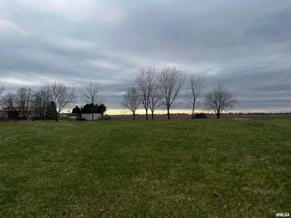 11179 Wagonseller Road, Pekin, IL 61554