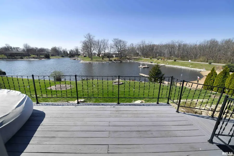 204 Northshore Drive, Morton, IL 61550 - #2