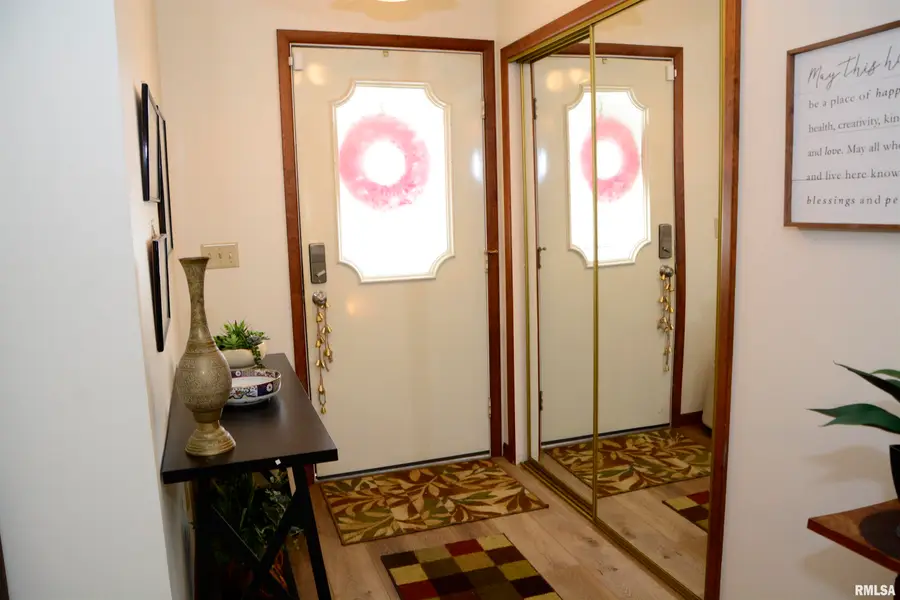 2103 Maple Avenue, Macomb, IL 61455 - #2