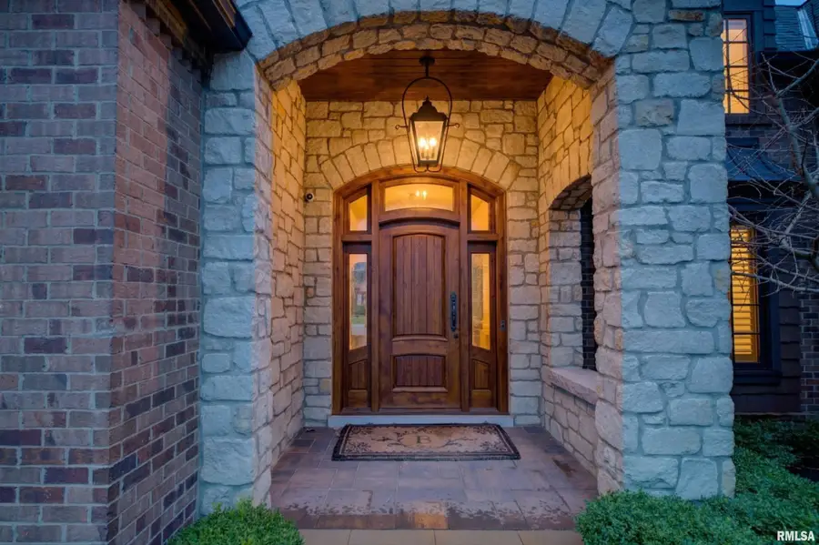 4412 N Miller Avenue, Peoria Heights, IL 61616 - #2