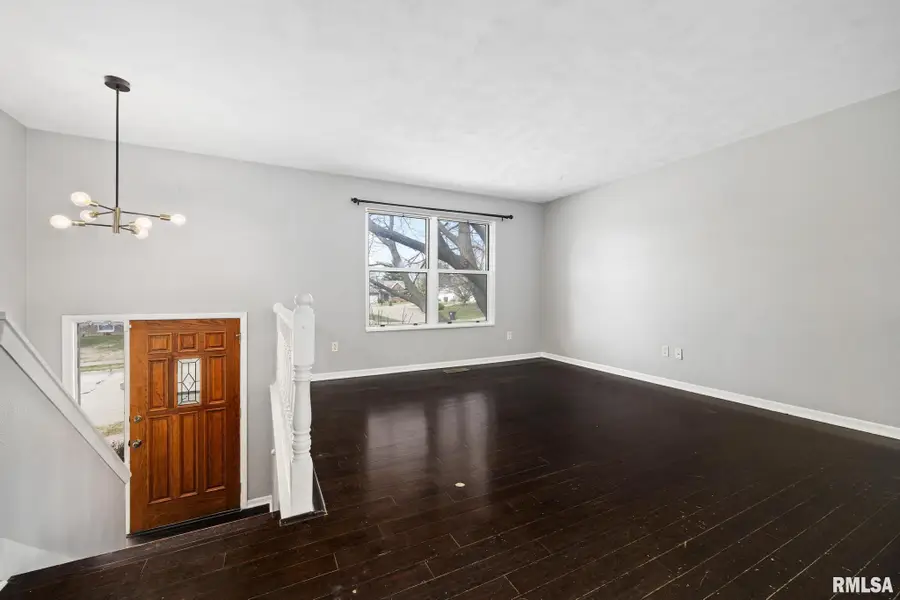 3902 N Melcosta Drive, Peoria, IL 61615 - #2