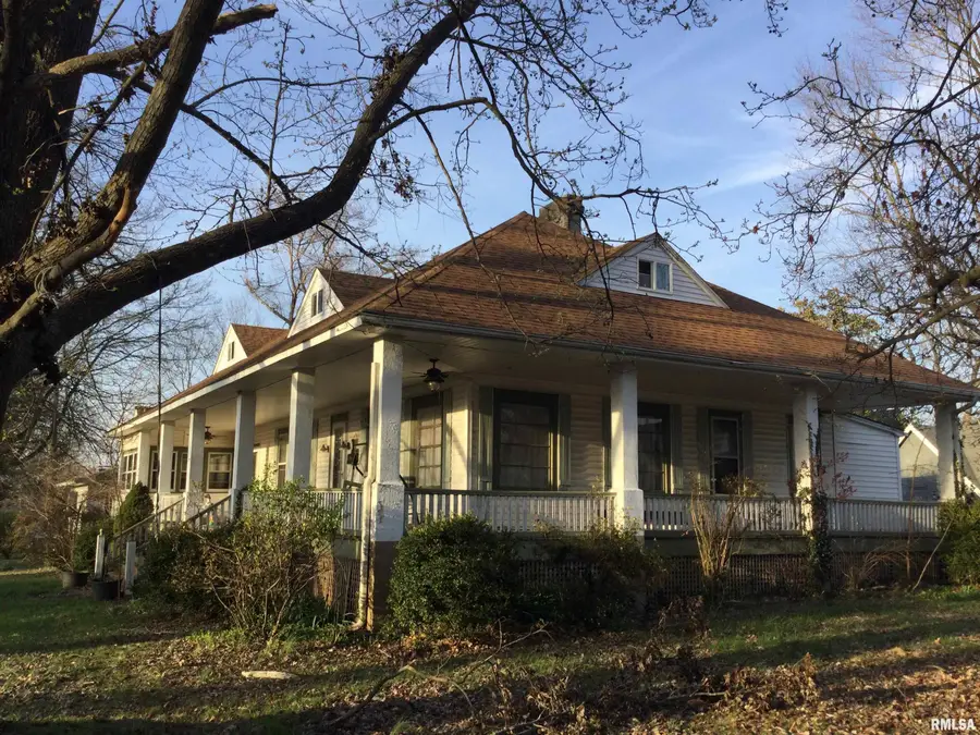 300 W Spring Street, Anna, IL 62906 - #3