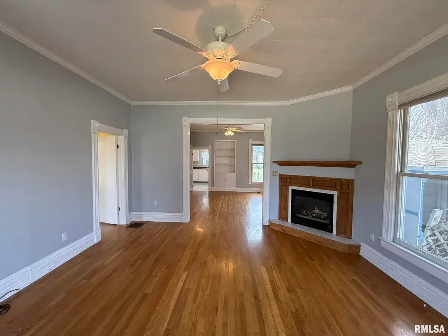 425 E Franklin Street, Macomb, IL 61455 - #2