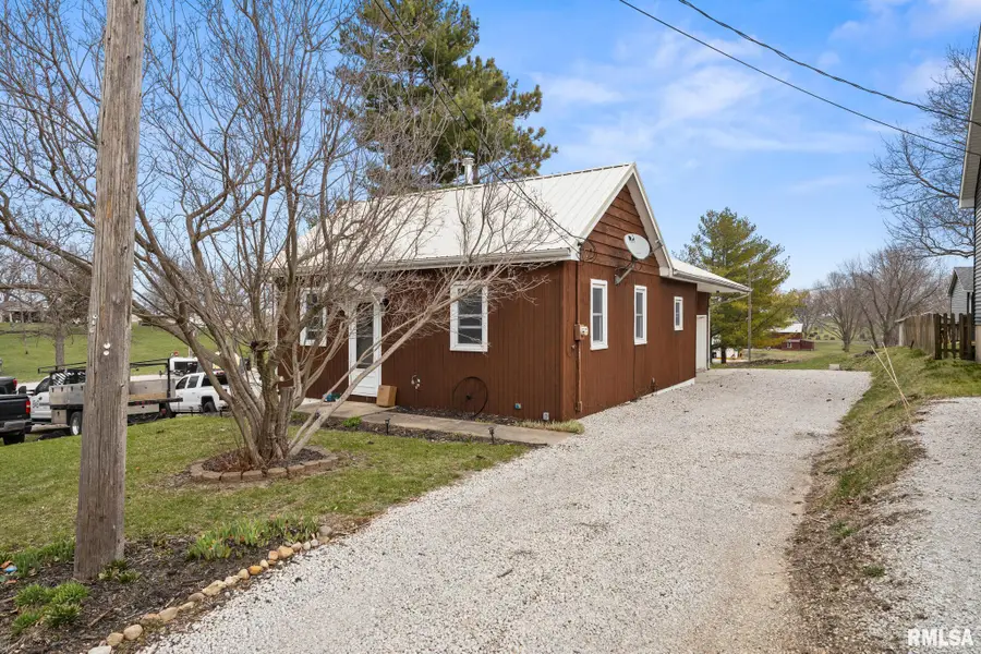 706 N State Street, Roanoke, IL 61561 - #2