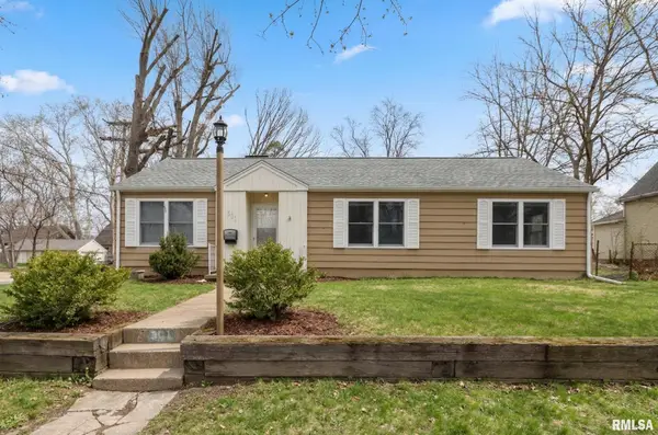 301 E Melbourne Avenue, Peoria, IL 61603