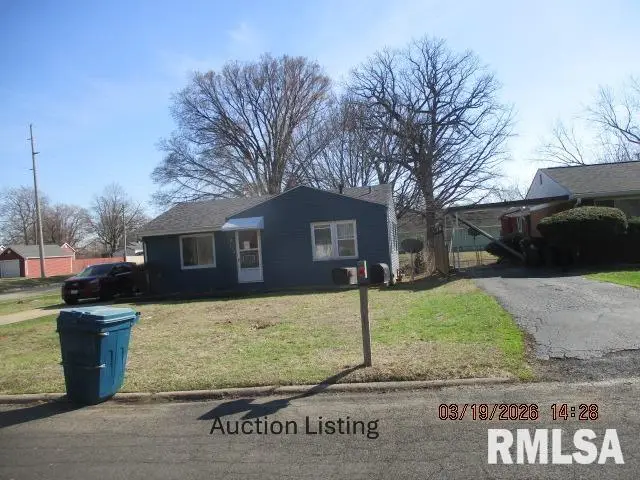 624 E Wilson Avenue, Peoria, IL 61603 - #1